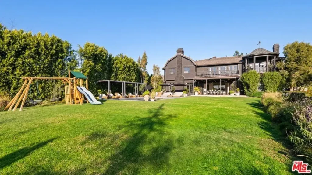 Jessica Alba Beverly Hills Home