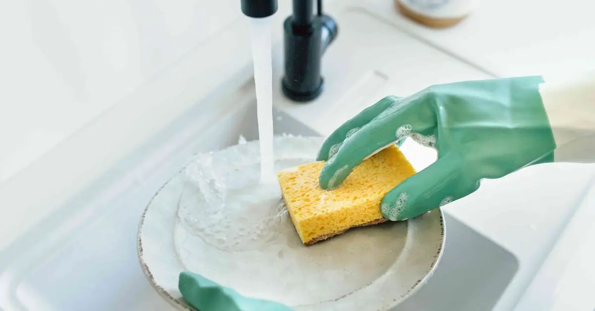 common cleaning mistakes at home