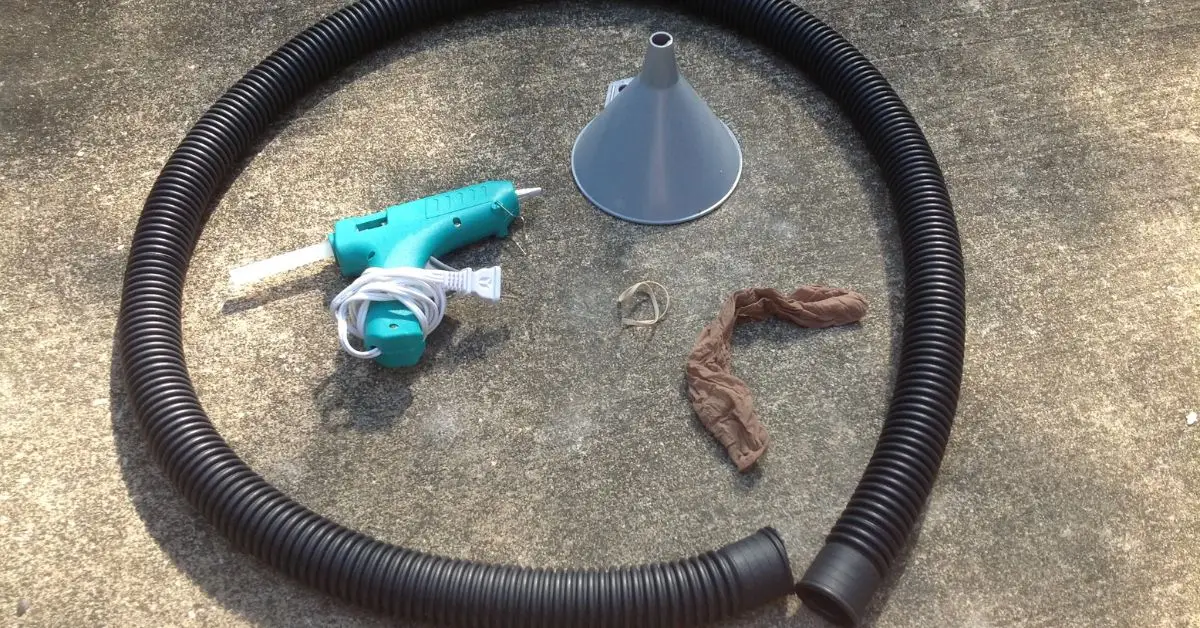 how to clean a pool at home
