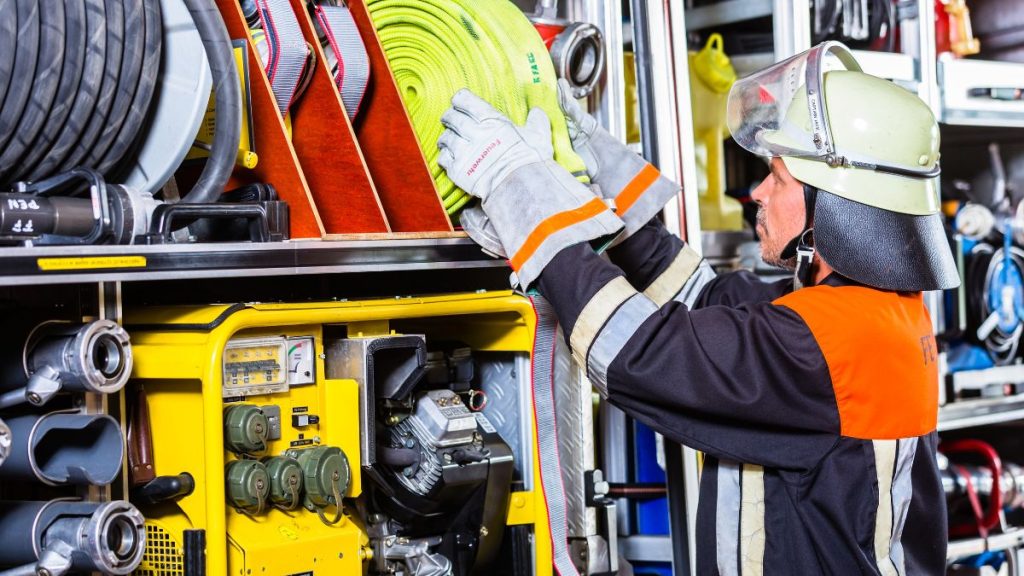 Three dies in Iowa House Fire