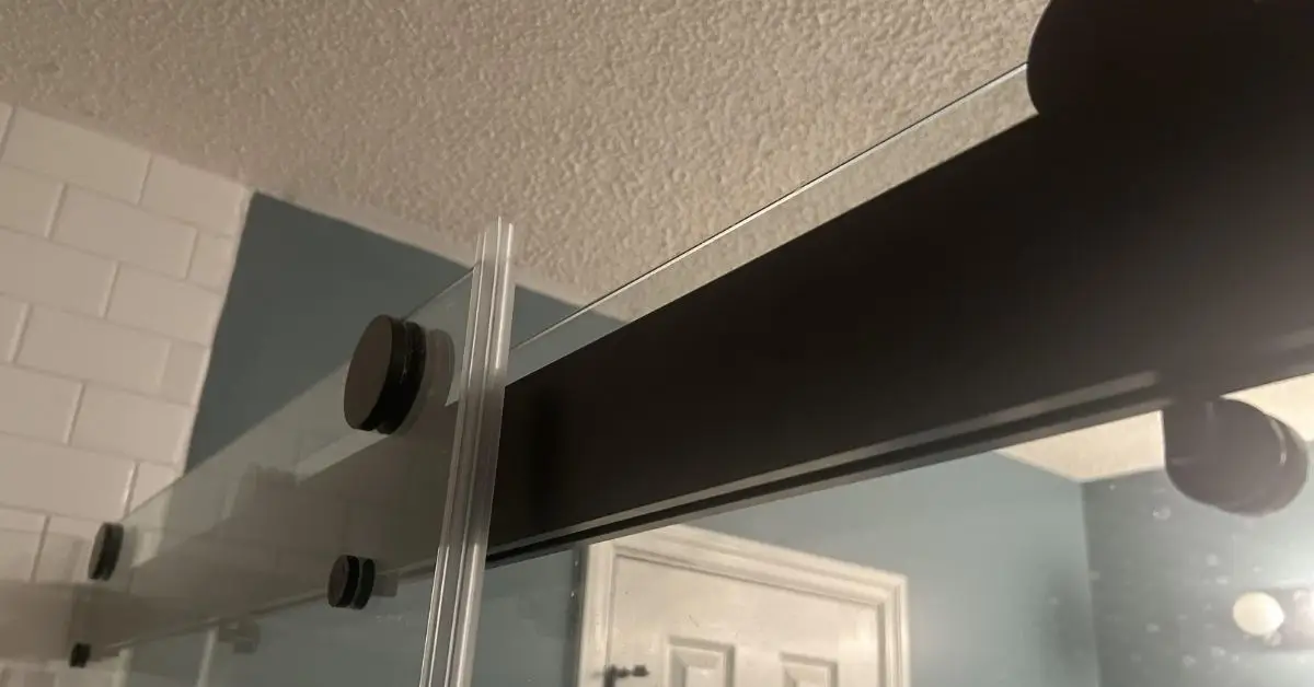 how to stop bathroom mold