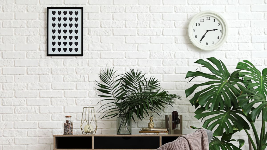 home wall clock direction