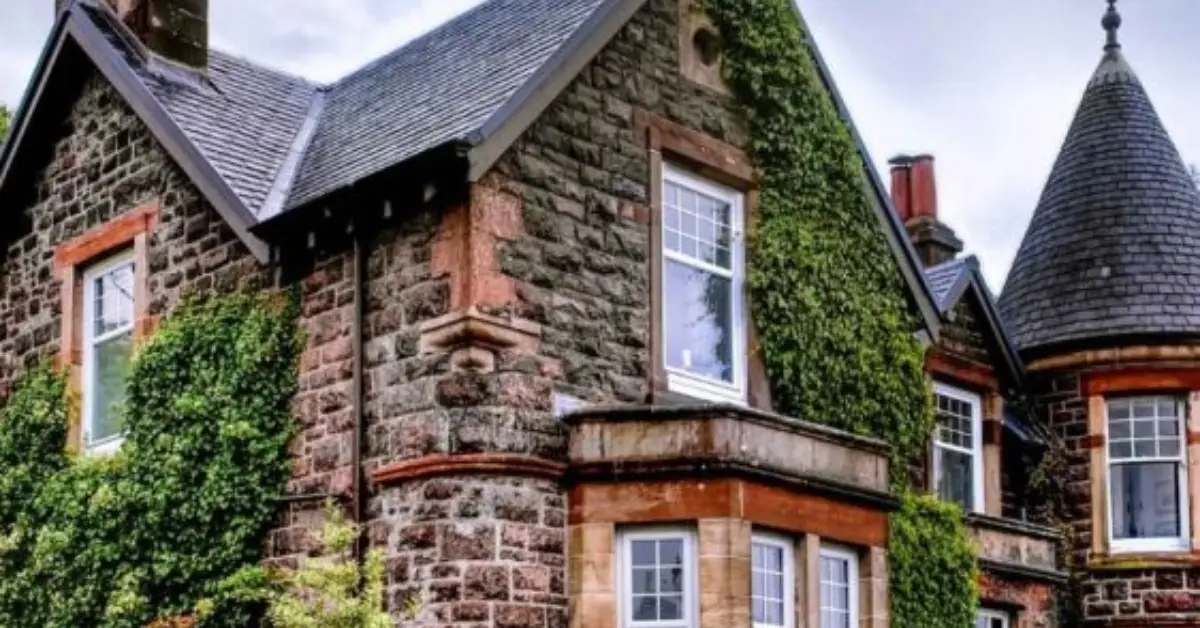 What Happens to Infamous Murder Homes