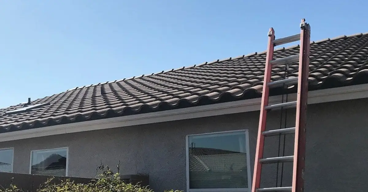 causes of ceiling stains