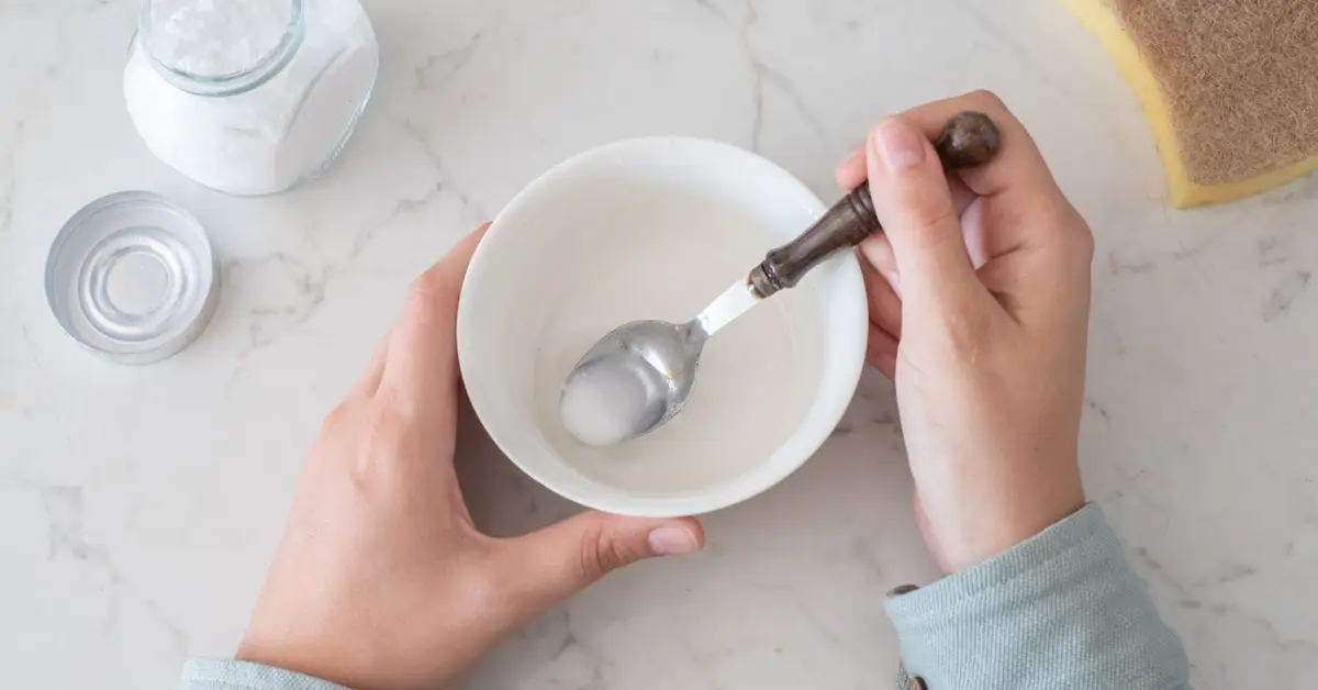 how to remove scuff marks from painted walls